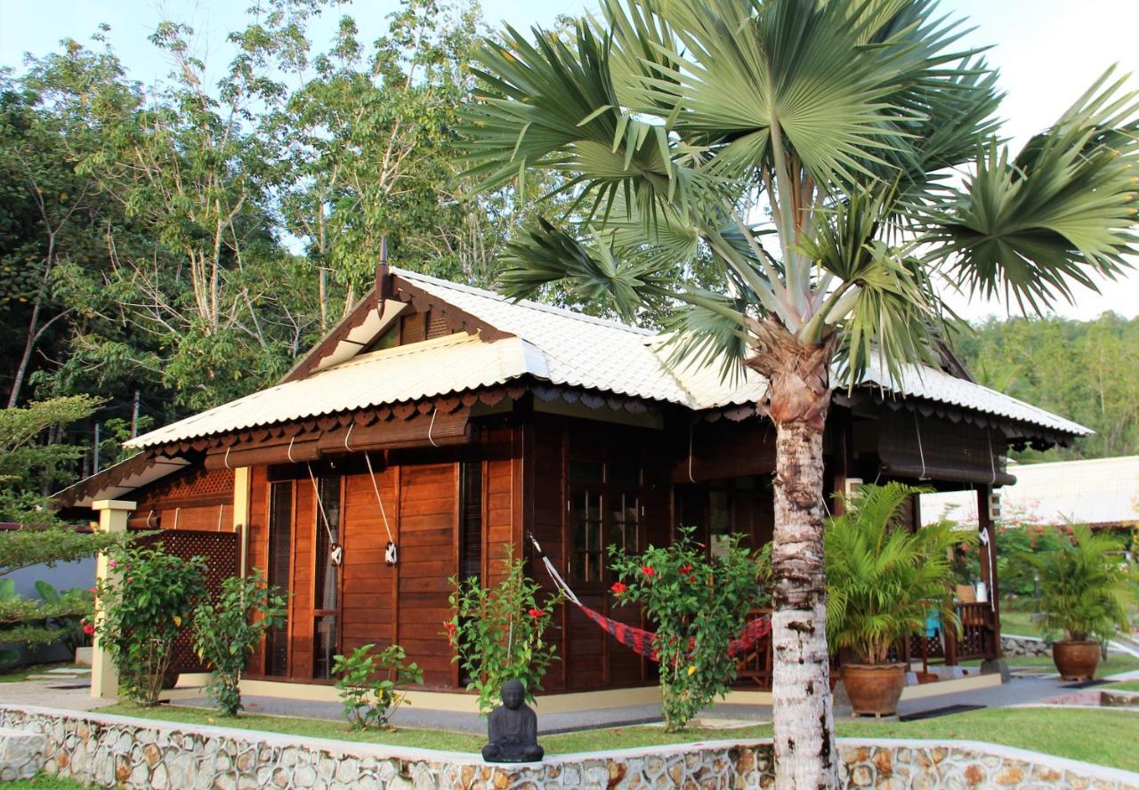 Villa Kelapa Langkawi Kuah Exterior photo