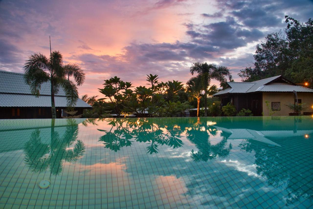 Villa Kelapa Langkawi Kuah Exterior photo
